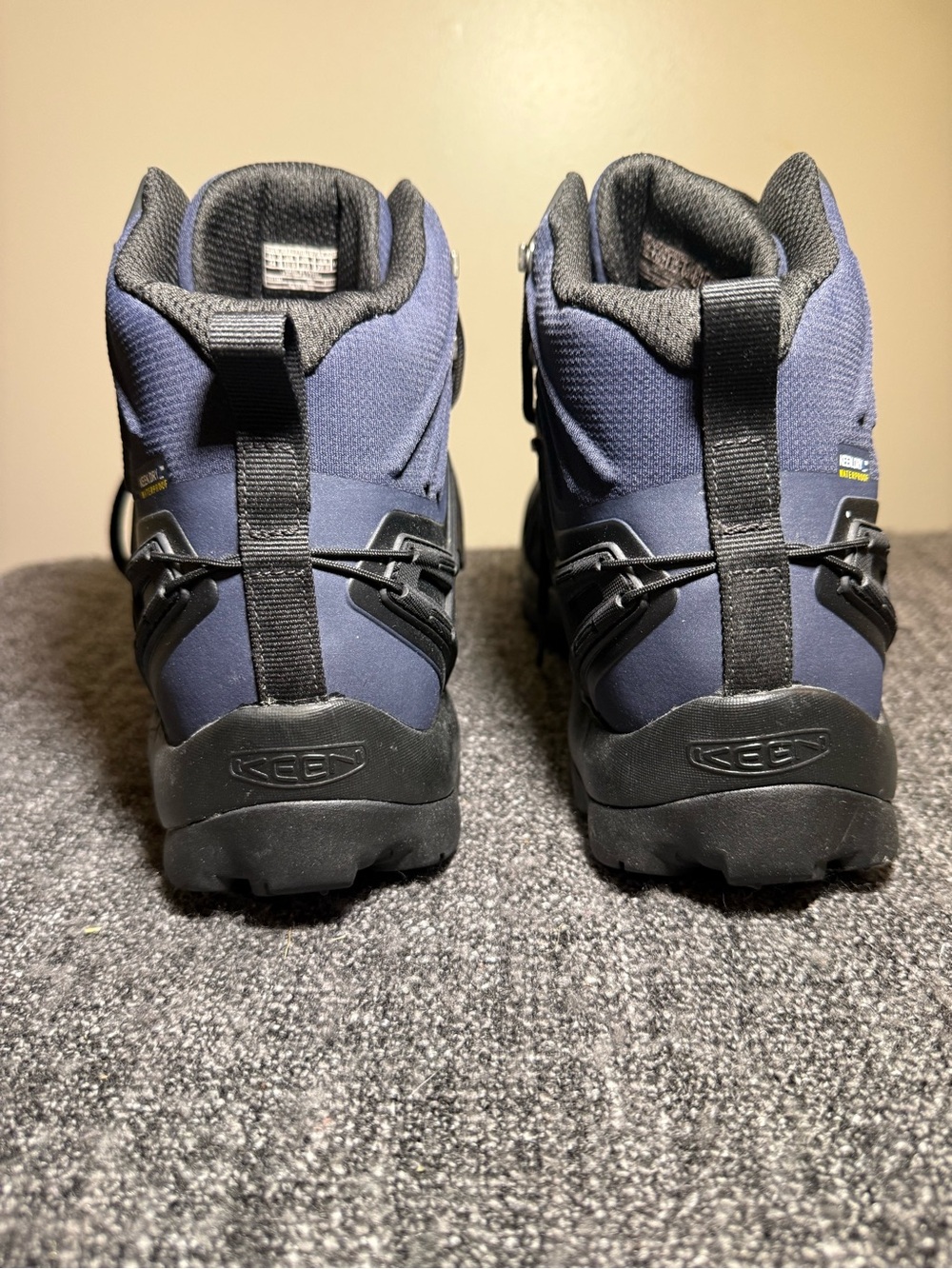 Keen Navy and Black Men's Trail Sneakers - Picture 2 of 7